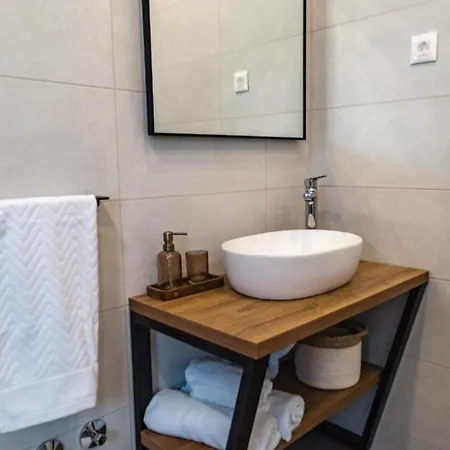 Charming Sunset View With Outdoor Pool