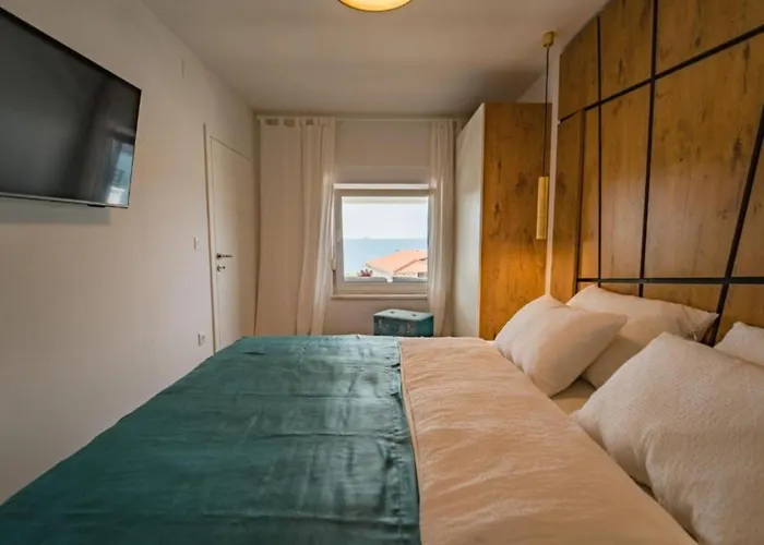 Charming Sunset View With Outdoor Pool *