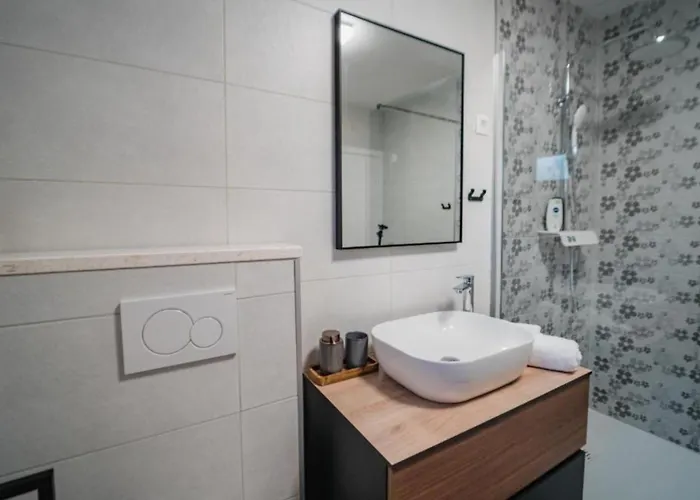 Charming Sunset View With Outdoor Pool *