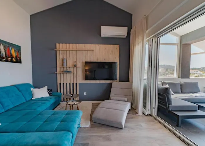 בית נופש Charming Sunset View With Outdoor Pool רוגוזניצה